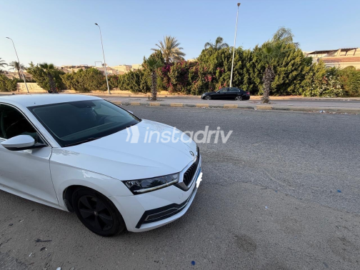 سكودا اوكتافيا 2021 أبيض أوتوماتيك مستعملة للبيع في الجيزة - 5