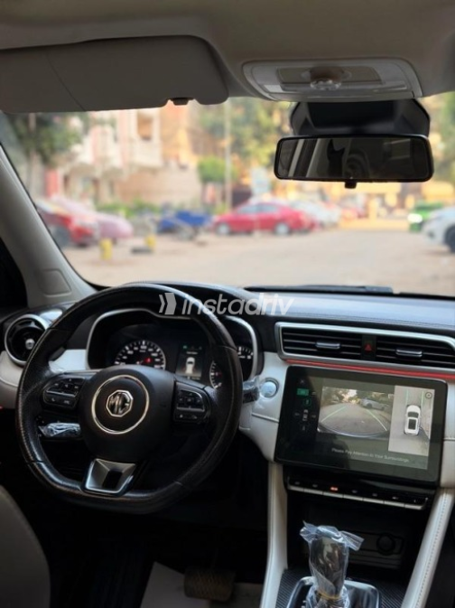 MG ZS 2023 Silver Automatic Used for Sale in Cairo - 7