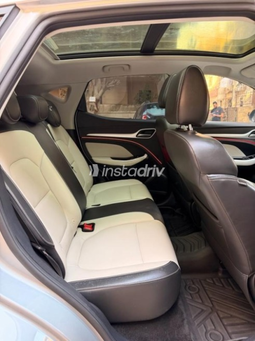 MG ZS 2023 Silver Automatic Used for Sale in Cairo - 10