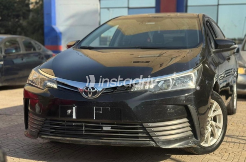 Toyota Corolla 2019 Black Automatic Used for Sale in Nasr city - 5