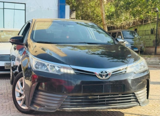 Toyota Corolla 2019 Black Automatic Used for Sale in Nasr city