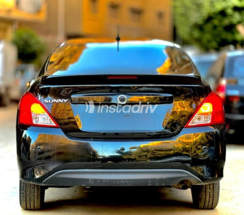 Nissan Sunny 2022 Black Automatic Used for Sale in Mohandessin - 4