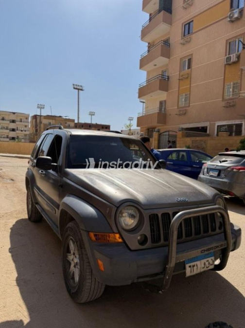 Jeep Liberty 2006 Dark Gray Automatic Used for Sale in Cairo - 2