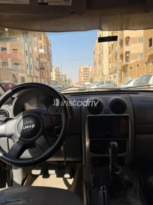 Jeep Liberty 2006 Dark Gray Automatic Used for Sale in Cairo - 4