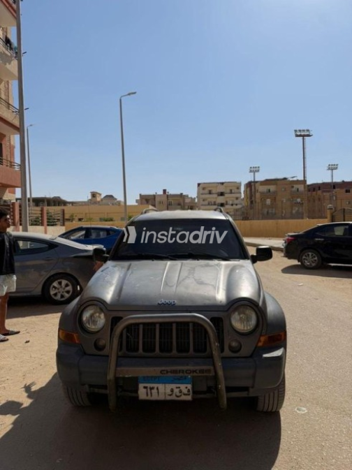 Jeep Liberty 2006 Dark Gray Automatic Used for Sale in Cairo - 5