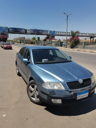 سكودا اوكتافيا A5 2007 سماوي أوتوماتيك مستعملة للبيع في المنيا‎