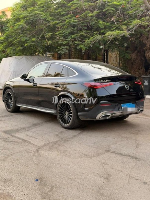 مرسيدس GLC 300 2024 أسود أوتوماتيك مستعملة للبيع في شيراتون - 6