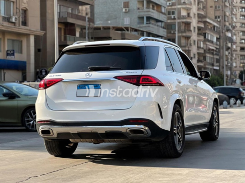مرسيدس جي ال اي 450 2022 أبيض أوتوماتيك مستعملة للبيع في مدينة نصر - 3