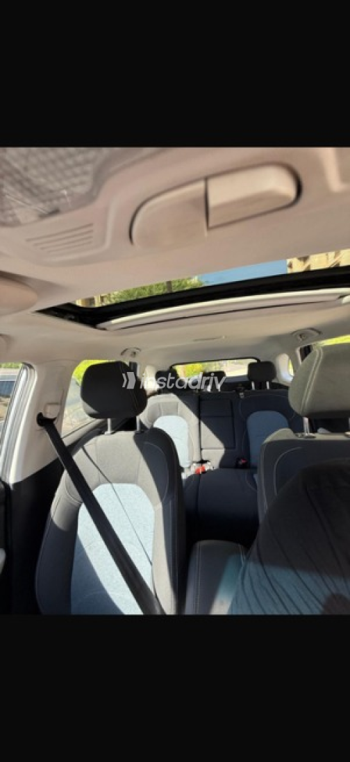 Chevrolet Captiva 2023 Silver Automatic Used for Sale in Cairo - 7