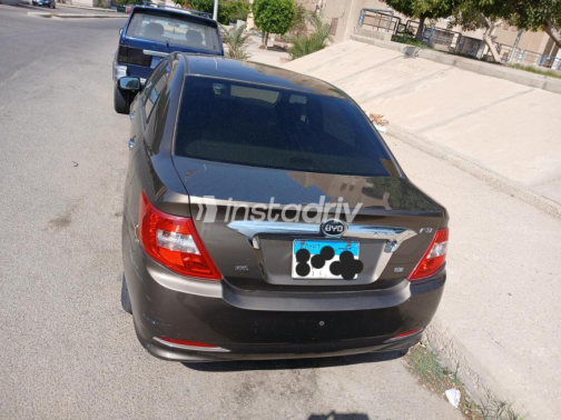 Byd F3 2019 White Automatic Used for Sale in Greater Cairo ( Cairo + Giza) - 9