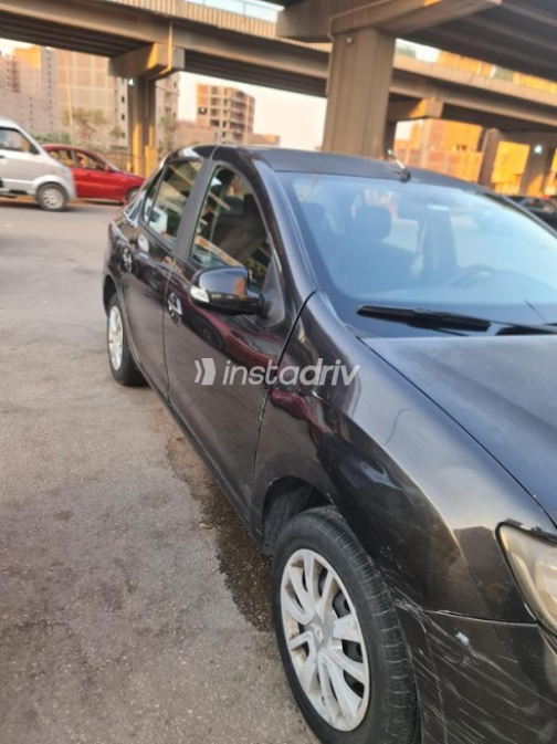 Renault Logan 2015 Black Automatic Used for Sale in 6 October - 4