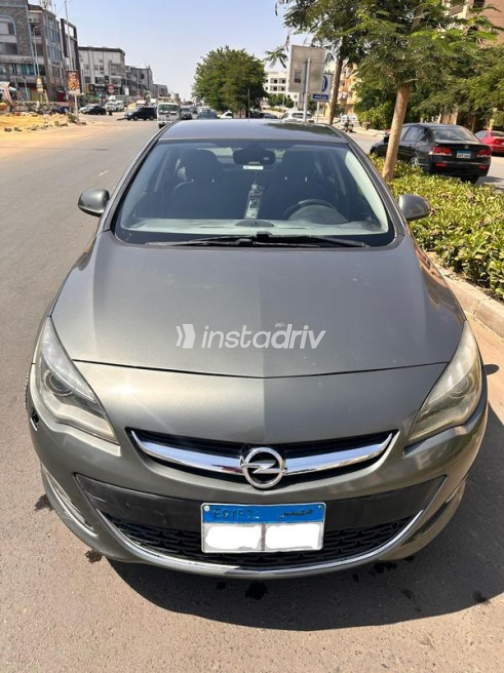 Opel Astra 2018 Gray Automatic Used for Sale in Al Shorouk - 5