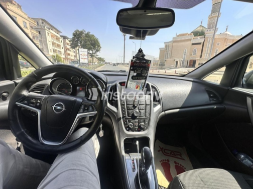 Opel Astra 2018 Gray Automatic Used for Sale in Al Shorouk - 7