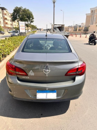 Opel Astra 2018 Gray Automatic Used for Sale in Al Shorouk