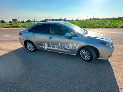 Toyota Corolla 2021 Silver Automatic Used for Sale in Tanta - 3