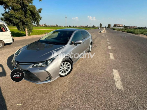 Toyota Corolla 2021 Silver Automatic Used for Sale in Tanta - 4