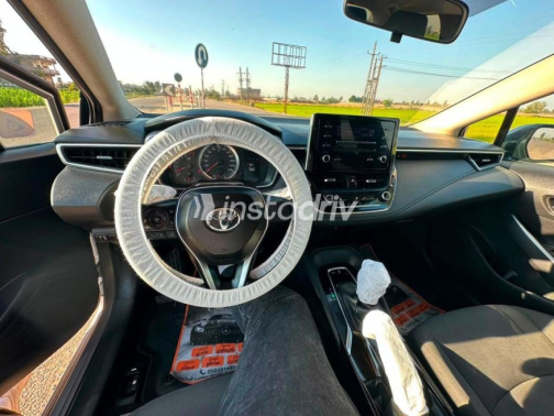 Toyota Corolla 2021 Silver Automatic Used for Sale in Tanta - 5