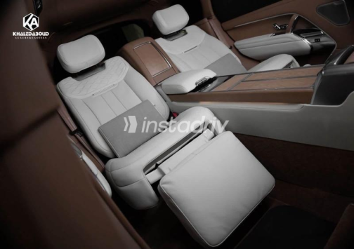 Land Rover Range Rover Vogue 2024 Black Automatic Used for Sale in El Katameya - 7