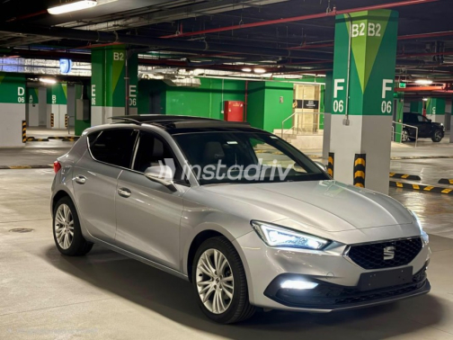 Seat Leon 2024 Gray Automatic Used for Sale in Sheikh Zayed City - 2