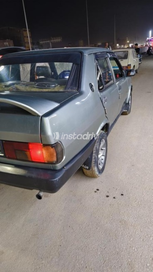 Fiat Shahin 2000 Silver Automatic Used for Sale in El Marg - 6