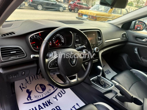 Renault Megane 2023 Silver Automatic Used for Sale in Nasr city - 3