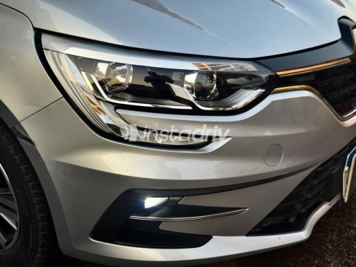 Renault Megane 2023 Silver Automatic Used for Sale in Nasr city - 4