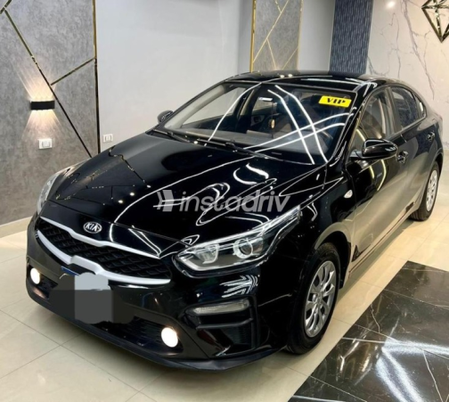 Kia Grand Cerato 2019 White Automatic Used for Sale in Greater Cairo ( Cairo + Giza) - 7