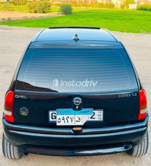 Opel Corsa 1995 Black Automatic Used for Sale in Banha - 7