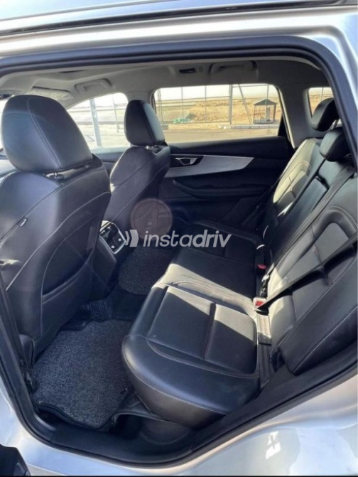 Chery Tiggo 7 pro 2022 Silver Automatic Used for Sale in Maadi - 6