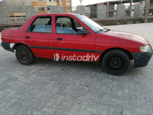 فورد اسكورت 1998 أحمر يدوي مستعملة للبيع في القاهرة الكبرى ( القاهرة - الجيزة) - 4