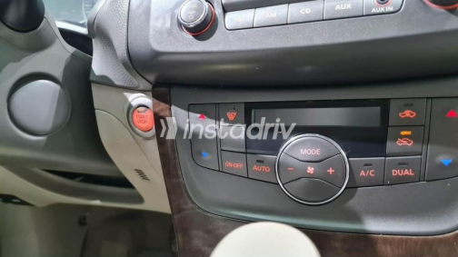 Nissan Sentra 2017 Mocha Automatic Used for Sale in Greater Cairo ( Cairo + Giza) - 7