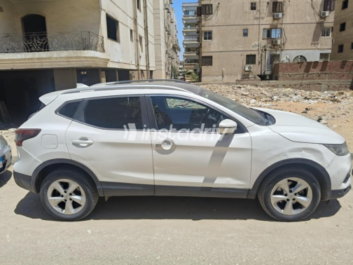 Nissan Qashqai 2020 White Automatic Used for Sale in Cairo - 3