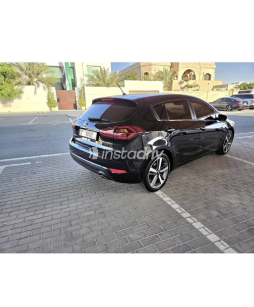 Kia Cerato 2017 Black Automatic Used for Sale in Greater Cairo ( Cairo + Giza) - 3