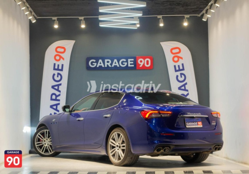 Maserati Ghibli 2022 Dark Blue Automatic Used for Sale in Cairo - 5