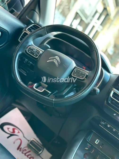 سيتروين C5 2023 أزرق غامق أوتوماتيك مستعملة للبيع في القاهرة الكبرى ( القاهرة - الجيزة) - 9