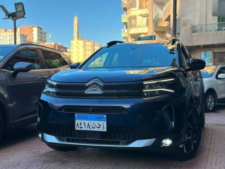سيتروين C5 2023 أزرق غامق أوتوماتيك مستعملة للبيع في القاهرة الكبرى ( القاهرة - الجيزة)