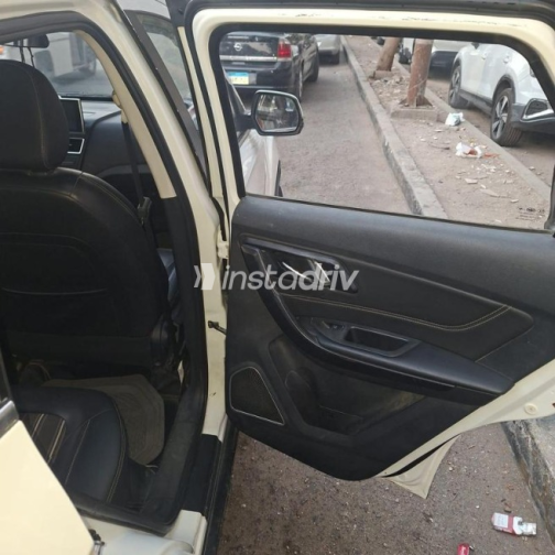 Faw X40 2018 White Automatic Used for Sale in Greater Cairo ( Cairo + Giza) - 10