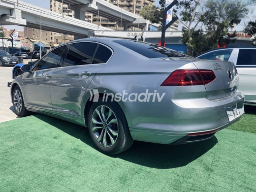 Volkswagen Passat 2023 Silver Automatic Used for Sale in Cairo - 4