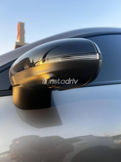 Land Rover Velar 2025 Black Automatic Used for Sale in Giza - 7