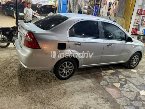 Daewoo Gentra 2006 Silver Automatic Used for Sale in Cairo - 2