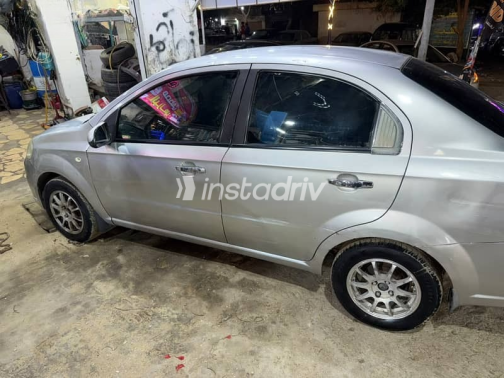 Daewoo Gentra 2006 Silver Automatic Used for Sale in Cairo - 5
