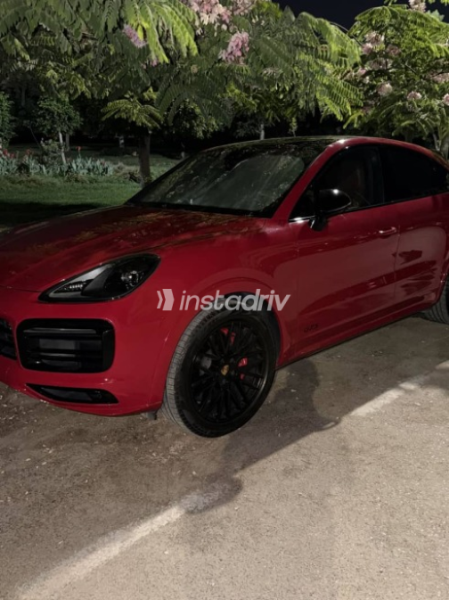 Porsche Cayenne 2022 Red Automatic Used for Sale in Cairo - 2