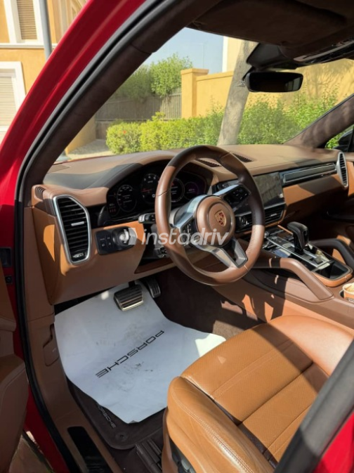 Porsche Cayenne 2022 Red Automatic Used for Sale in Cairo - 4
