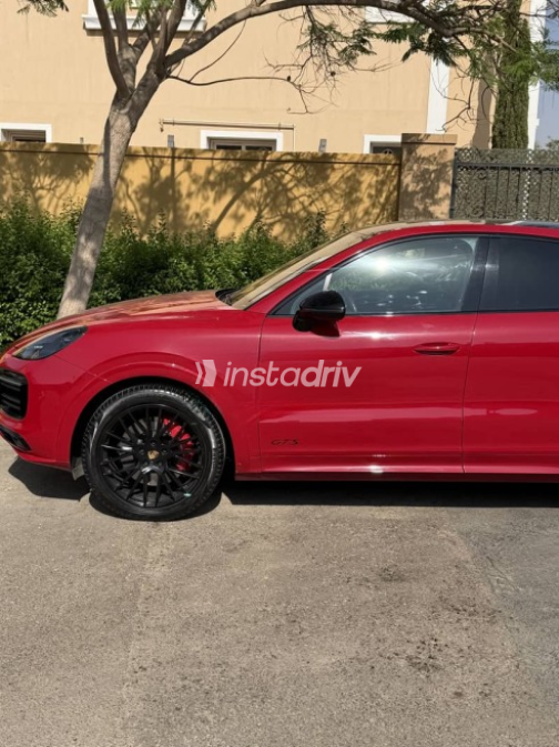 Porsche Cayenne 2022 Red Automatic Used for Sale in Cairo - 7