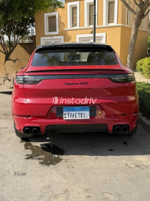 Porsche Cayenne 2022 Red Automatic Used for Sale in Cairo - 8