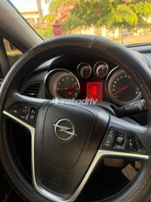 Opel Astra 2017 White Automatic Used for Sale in Alexandria - 6