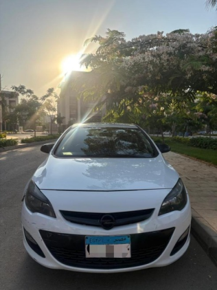 Opel Astra 2017 White Automatic Used for Sale in Alexandria