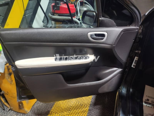 Peugeot 207 SW 2007 Black Automatic Used for Sale in Madinaty - 10