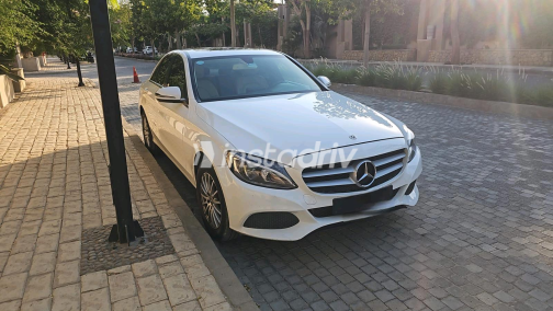 Mercedes C 180 2018 White Automatic Used for Sale in Cairo - 4