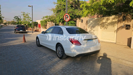 Mercedes C 180 2018 White Automatic Used for Sale in Cairo - 9